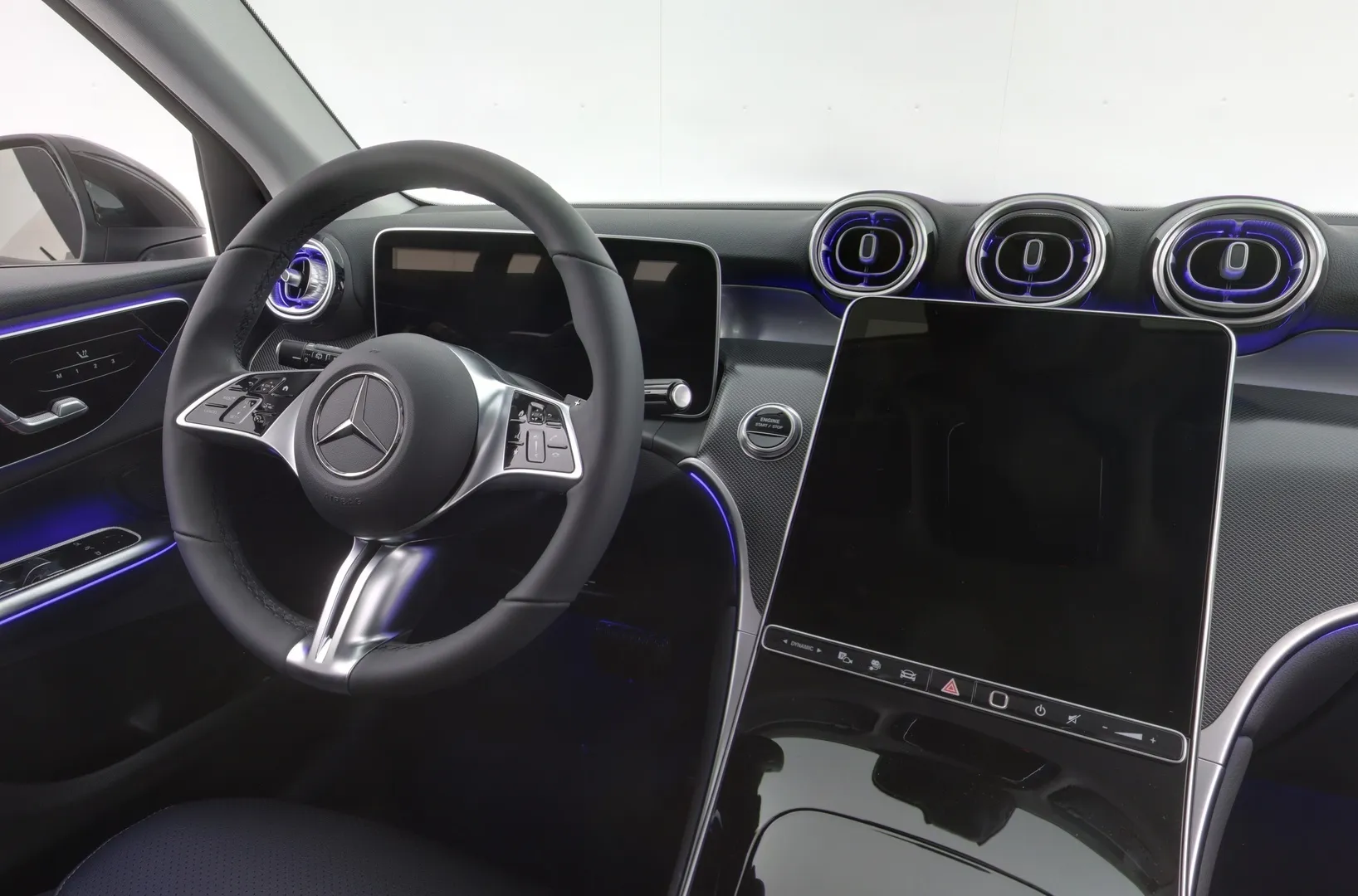 Mercedes-Benz GLC LTL-421 carousel image