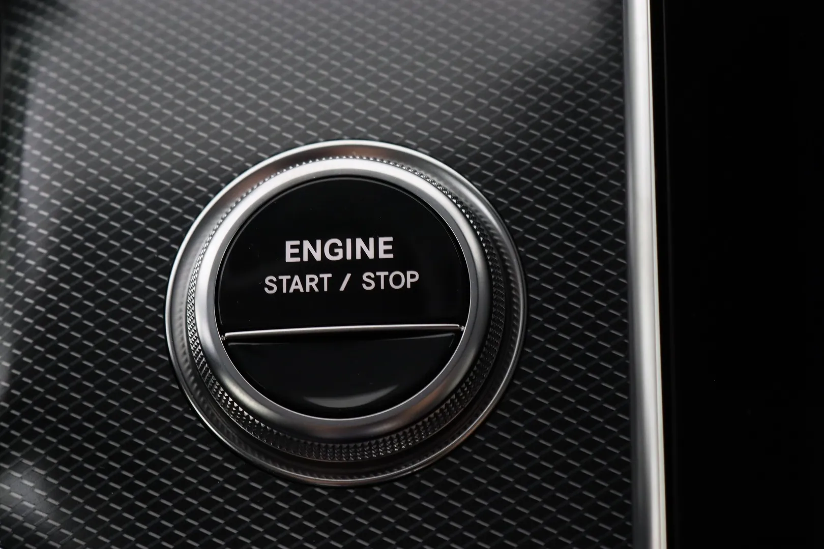 Mercedes-Benz GLC LTL-421 carousel image