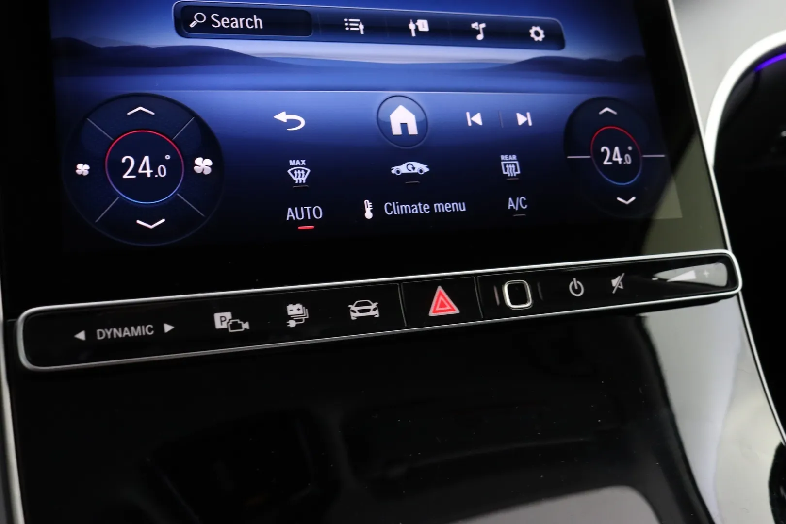 Mercedes-Benz GLC LTL-421 carousel image