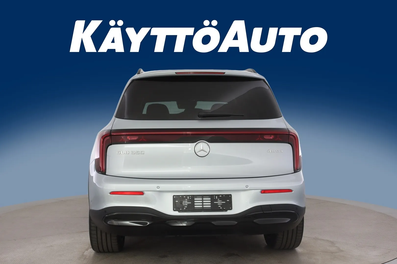 Mercedes-Benz GLB ZRE-581 carousel image