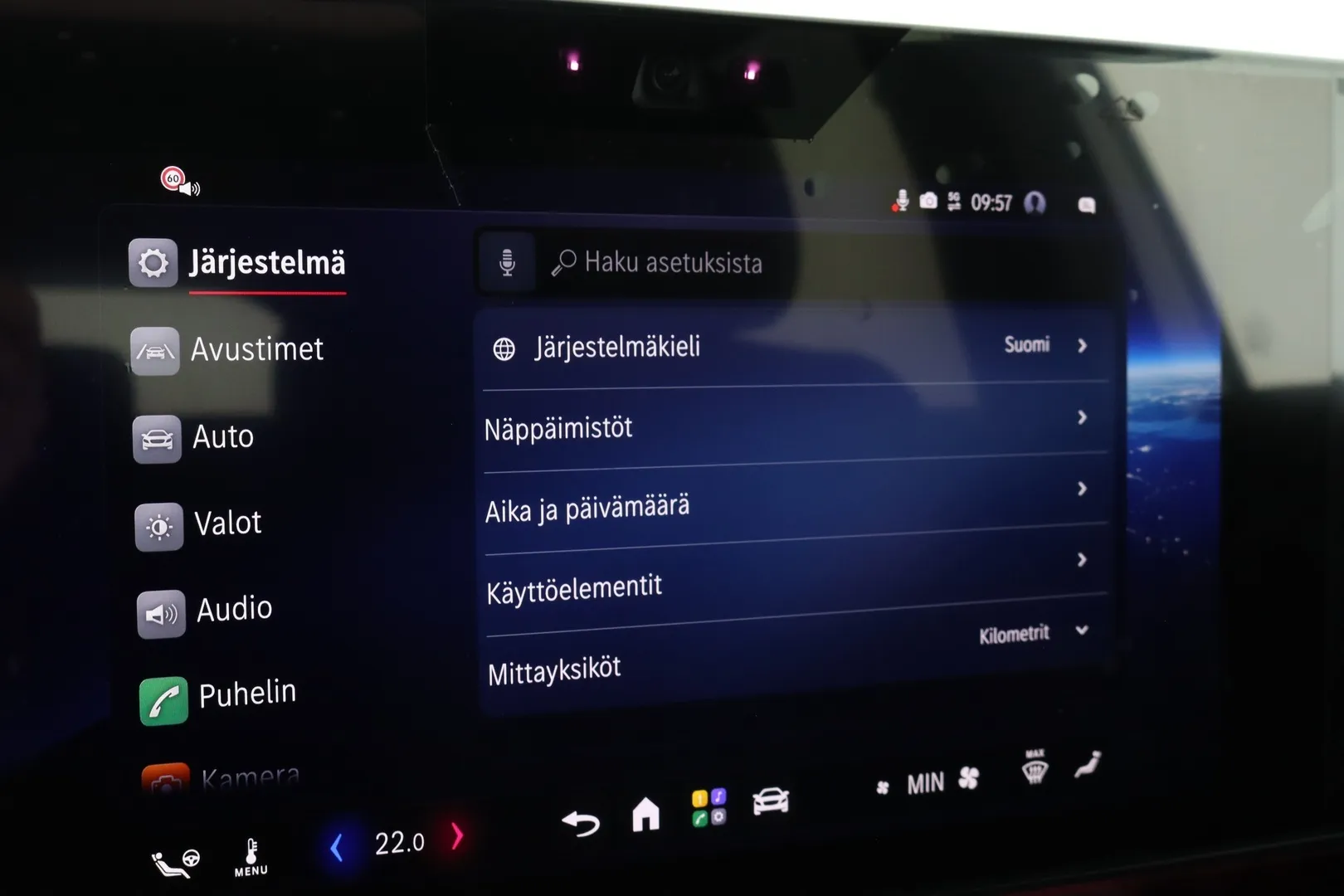 Mercedes-Benz GLB ZRE-581 carousel image