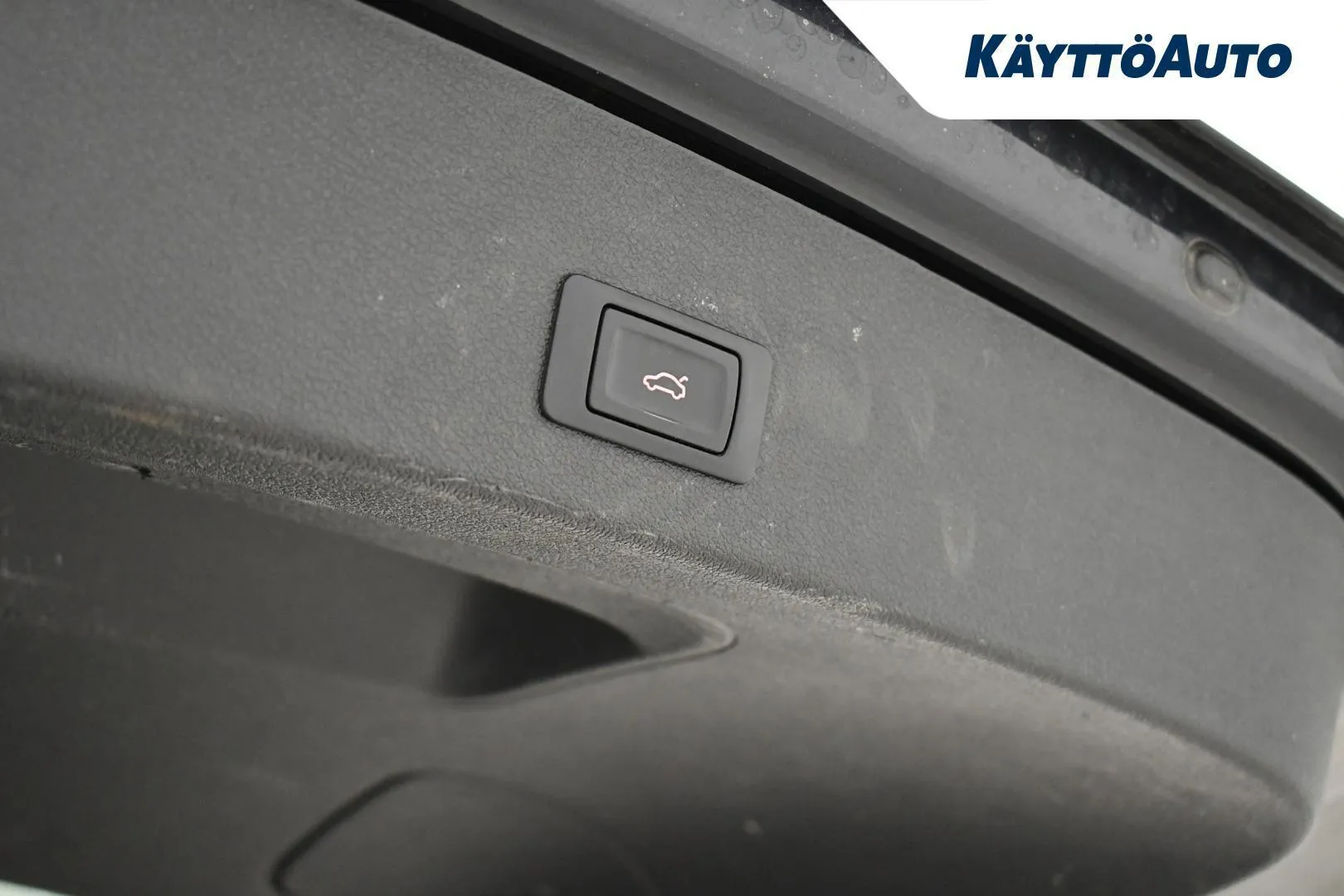 Audi Q5 IZA-319 carousel image