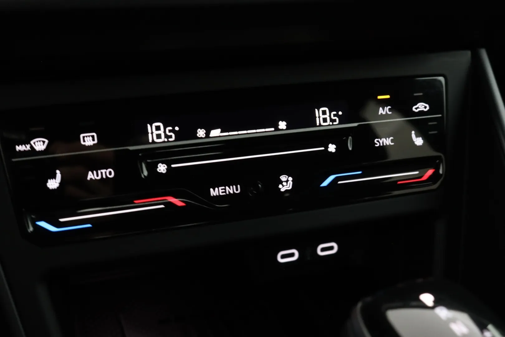 Volkswagen Taigo MRL-275 carousel image