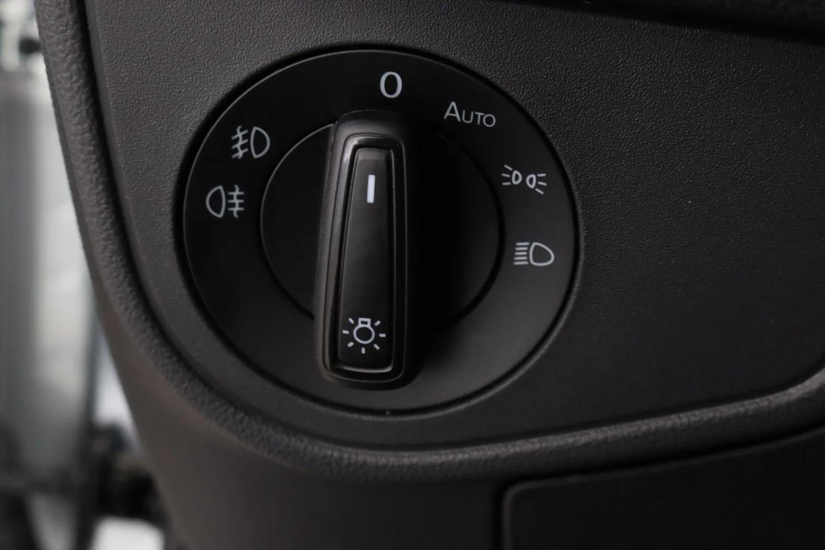 Volkswagen Taigo MRL-275 carousel image