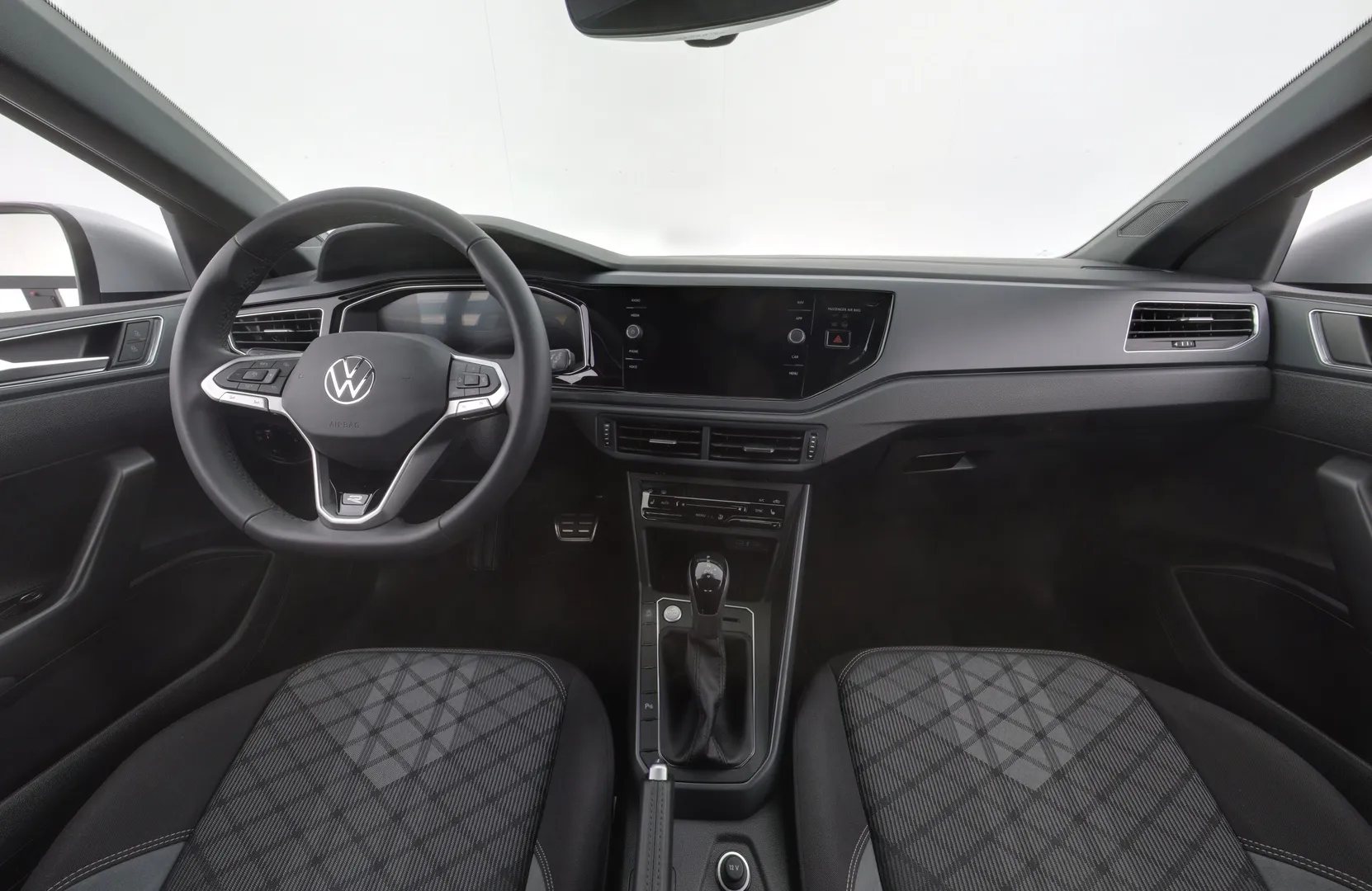 Volkswagen Taigo MRL-275 carousel image