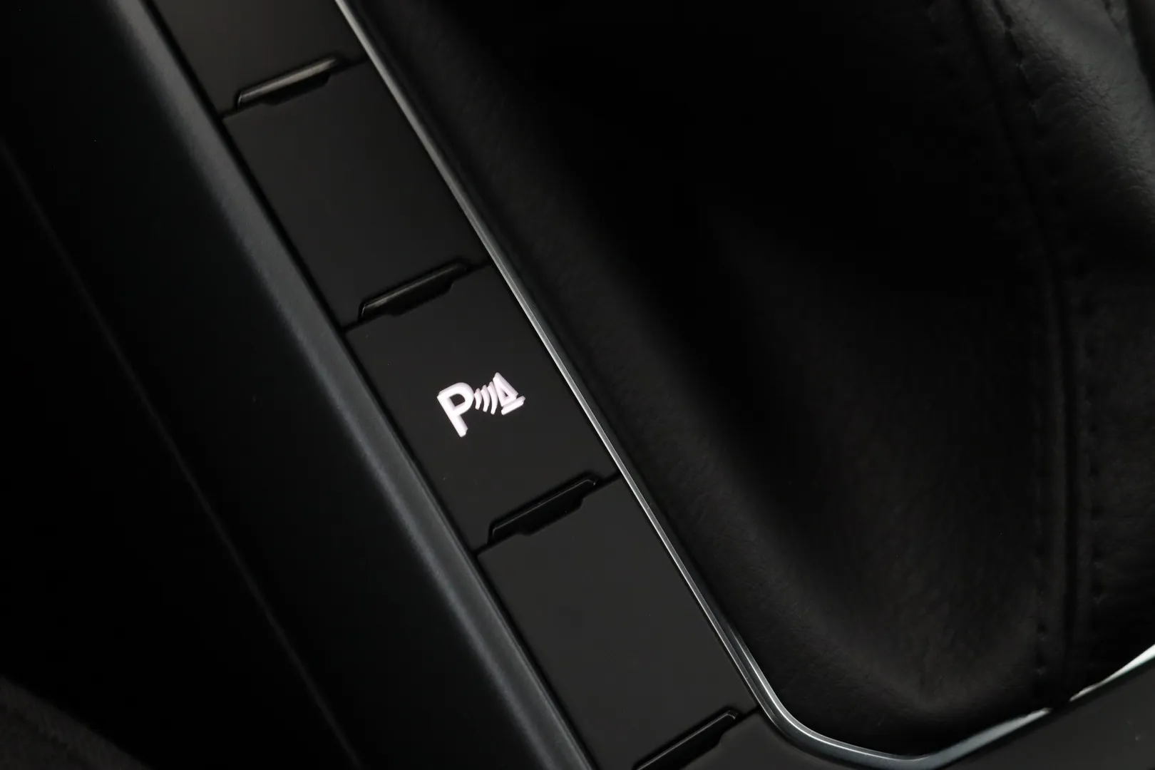 Volkswagen Taigo MRL-275 carousel image