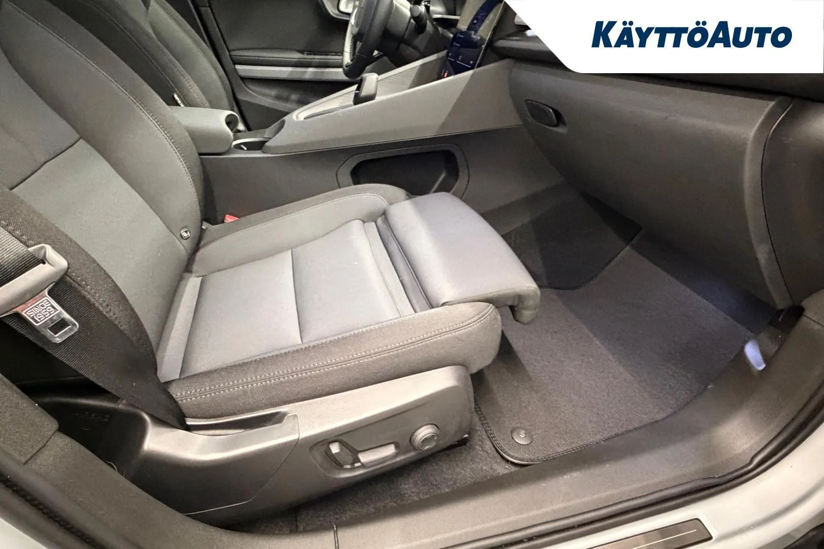 Polestar 2 CRX-731 carousel image