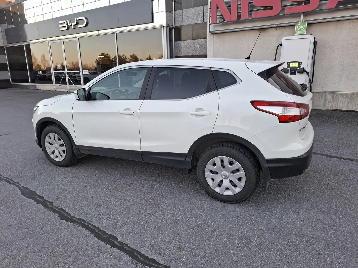 Nissan Qashqai GLT-481 carousel image