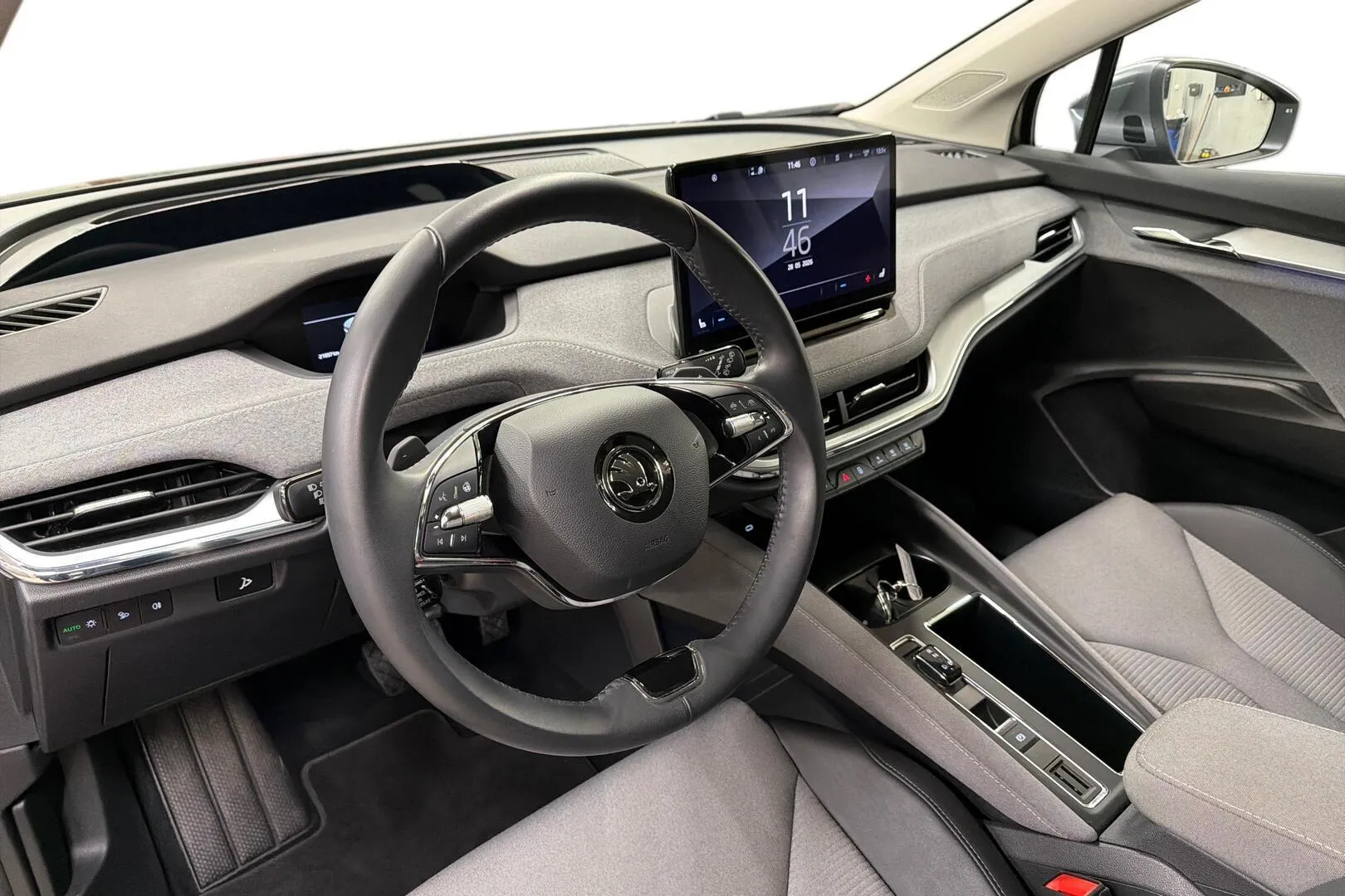 Skoda Enyaq ZPX-800 carousel image
