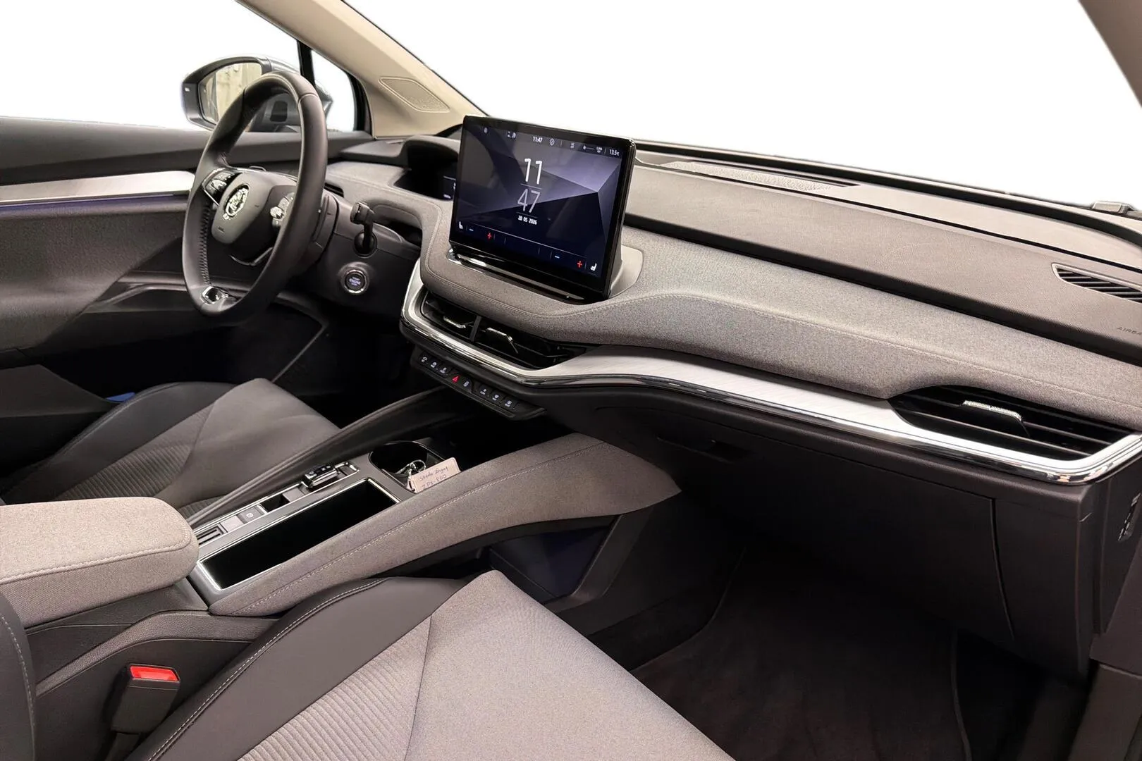 Skoda Enyaq ZPX-800 carousel image