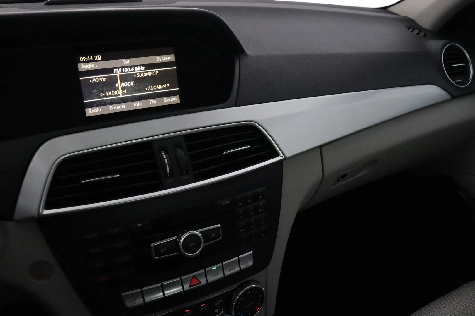 Mercedes-Benz C BSB-556 carousel image