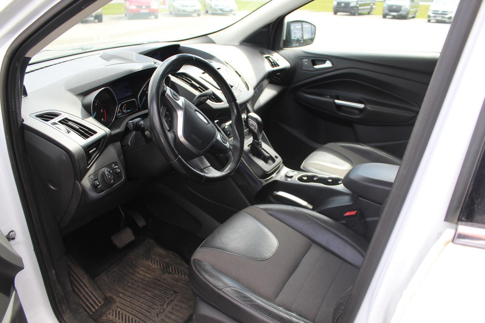 Ford Kuga 2016, kuva 4/6