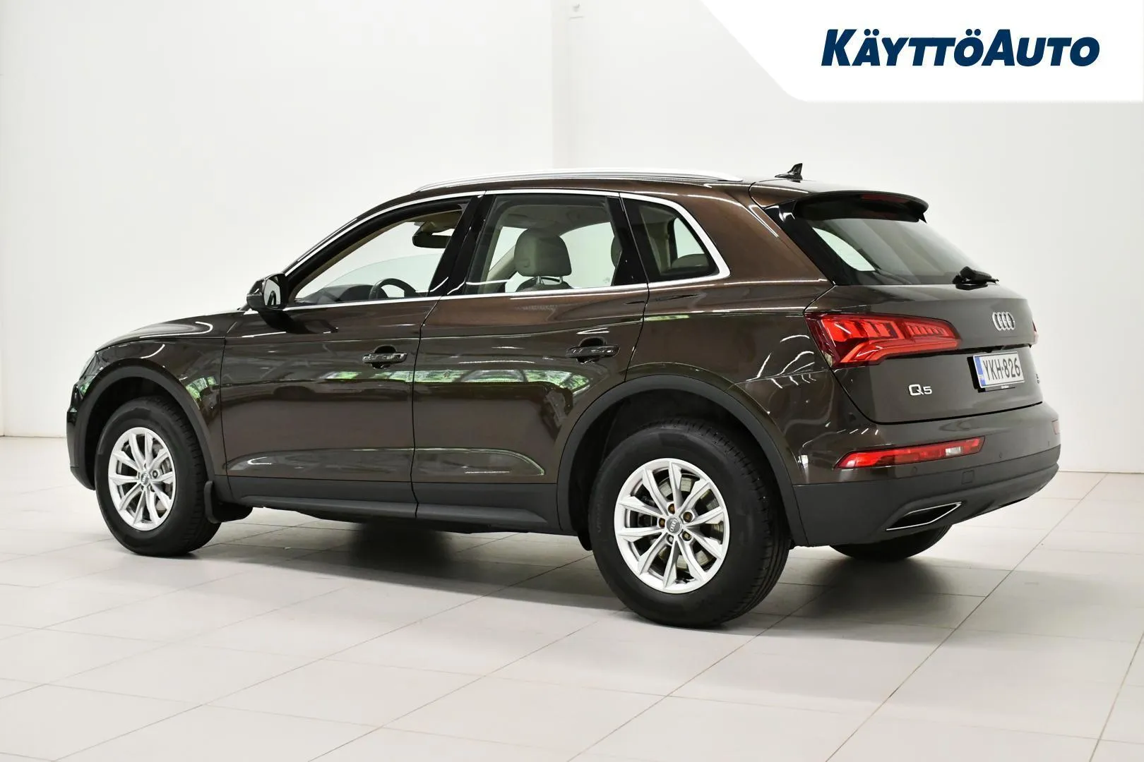 Audi Q5 YKH-826 carousel image