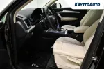 Audi Q5 YKH-826 carousel thumbs