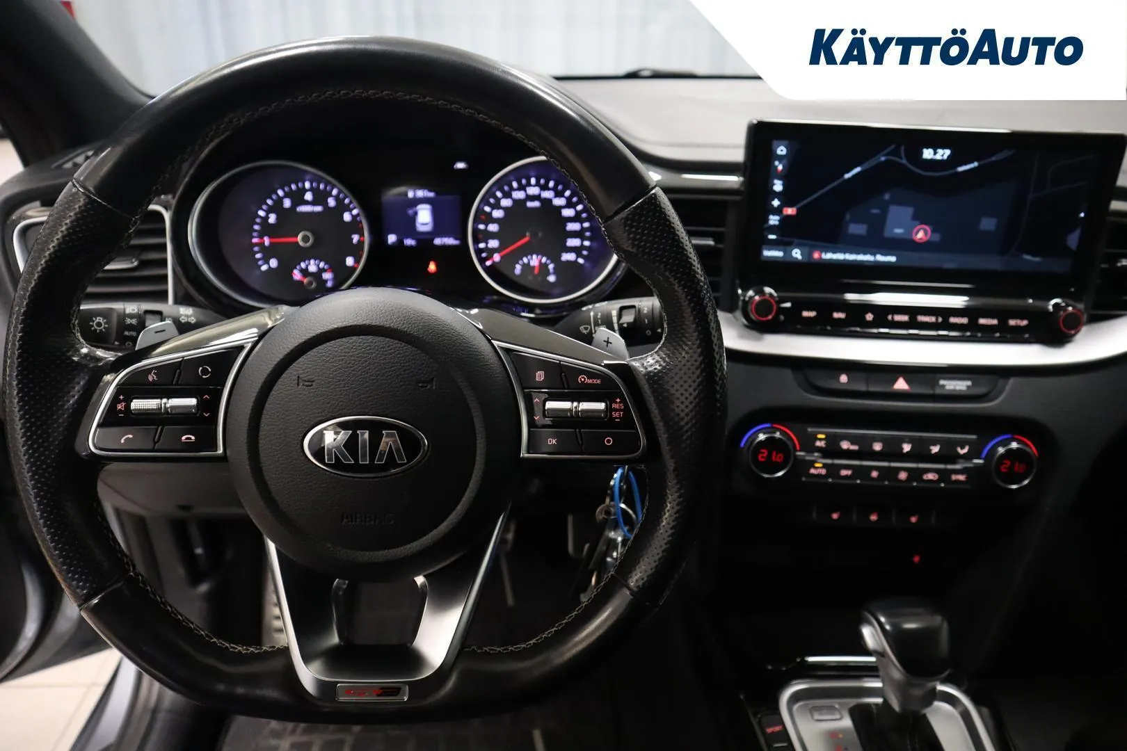 Kia ProCeed LPX-971 carousel image