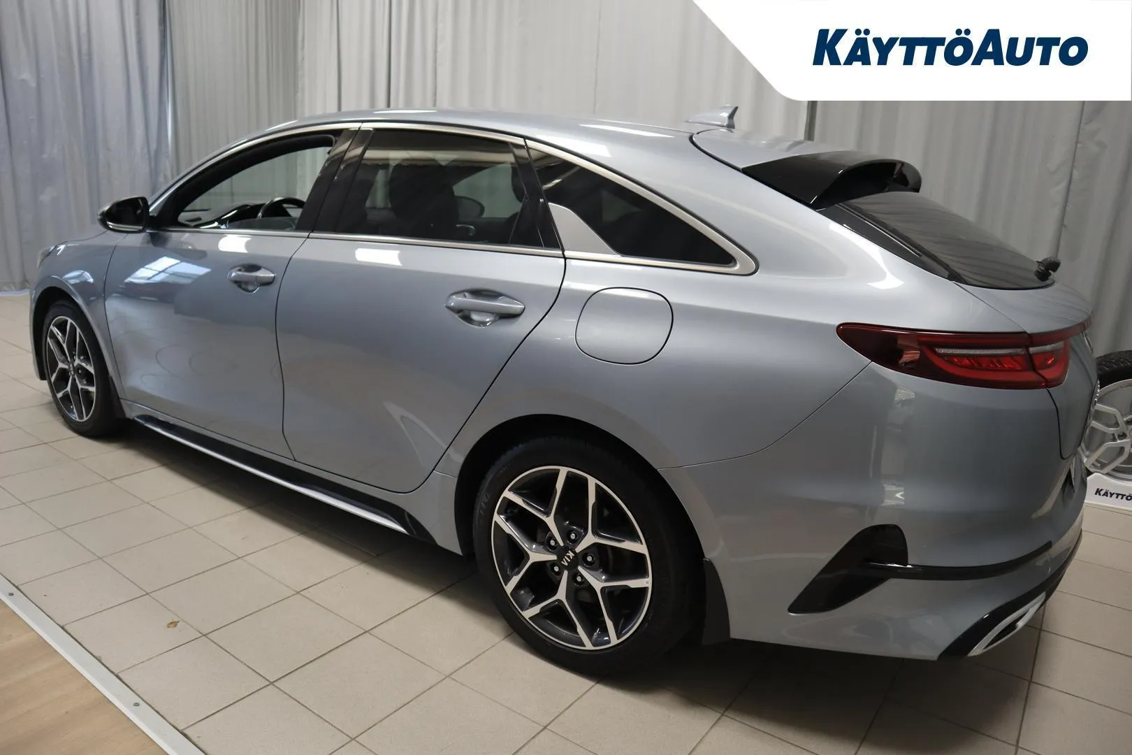 Kia ProCeed LPX-971 carousel image
