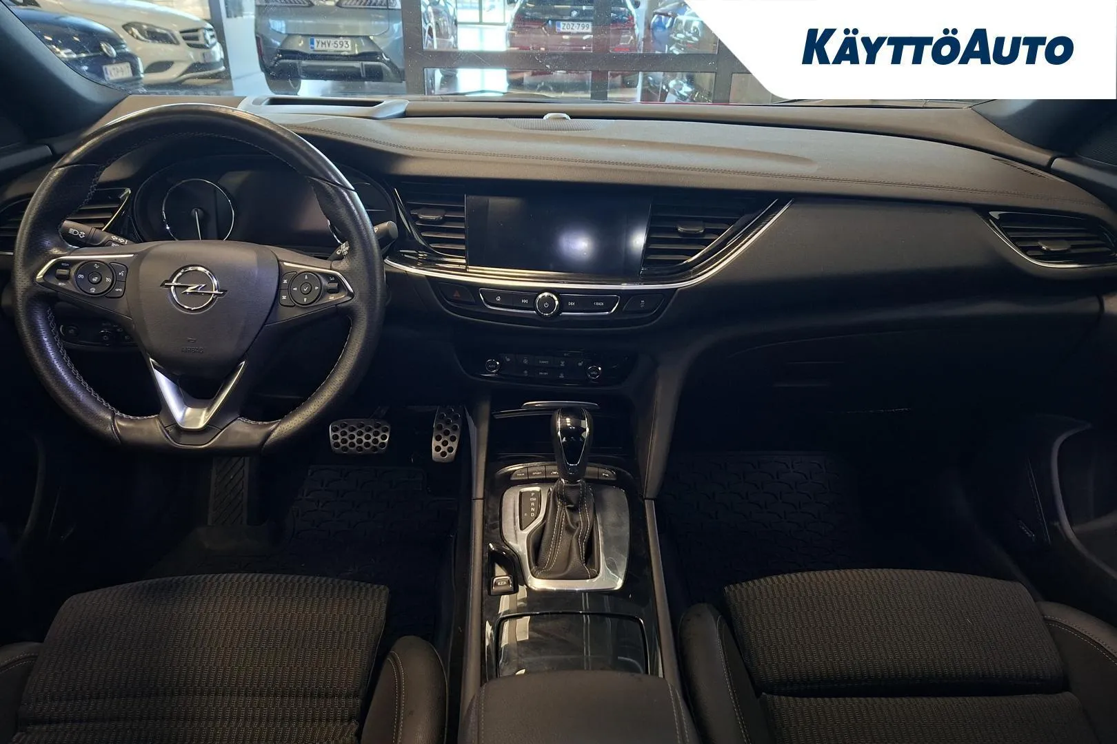 Opel Insignia CMG-937 carousel image