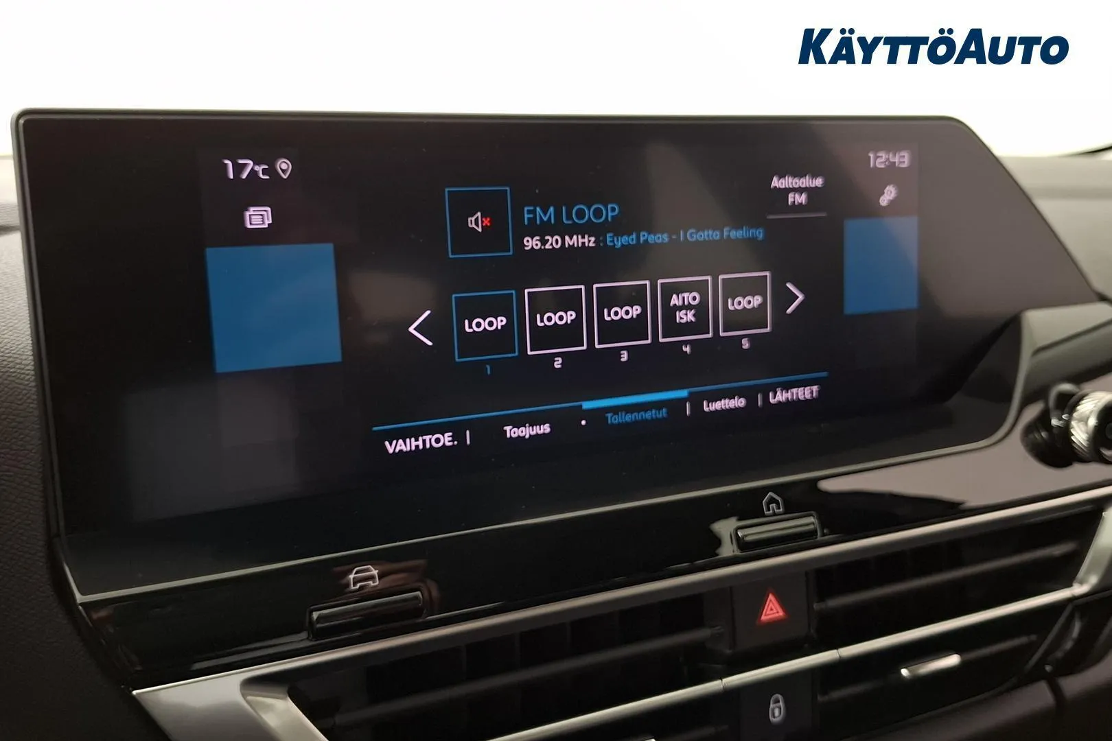 Citroen C4 RUU-211 carousel image