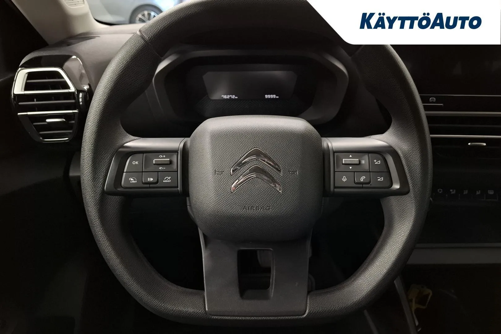 Citroen C4 RUU-211 carousel image