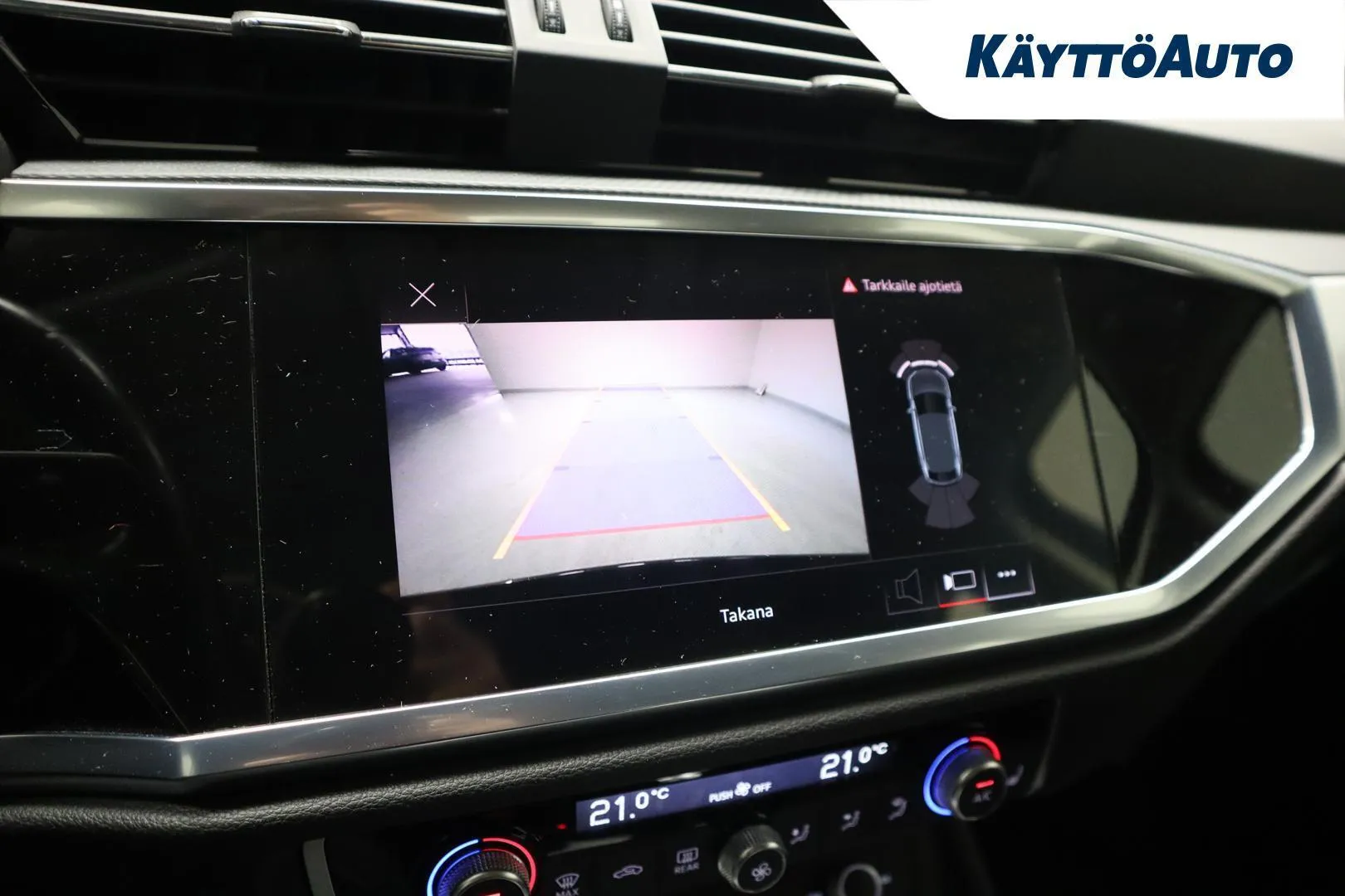 Audi Q3 MZG-925 carousel image