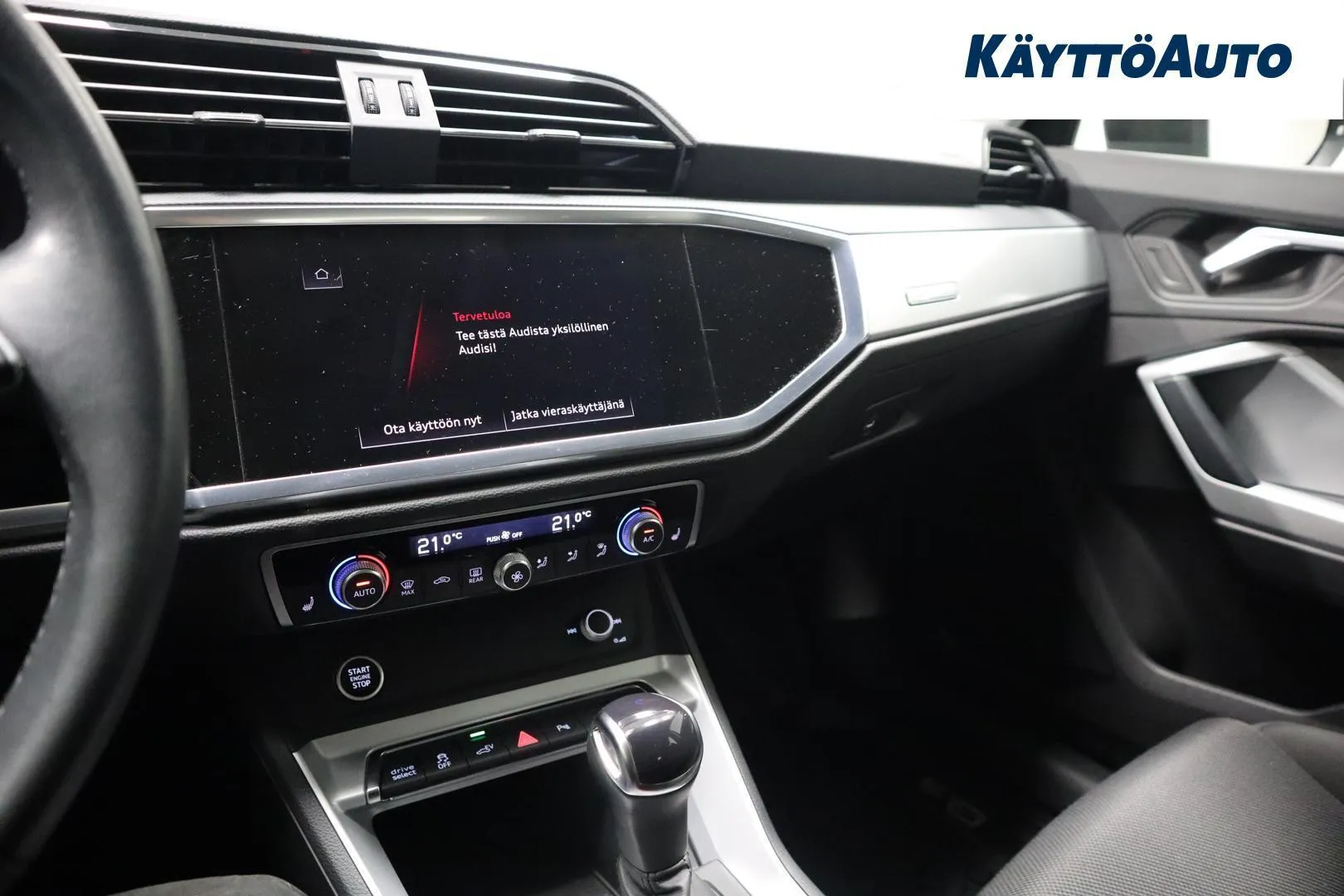Audi Q3 MZG-925 carousel image