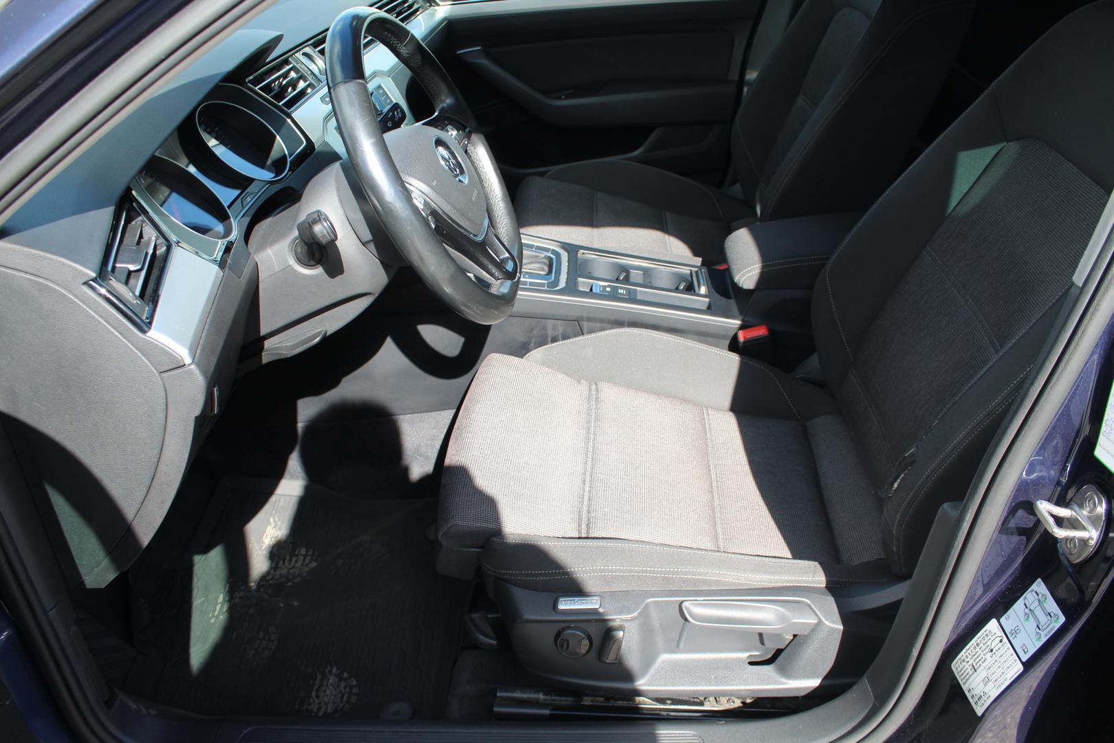 Volkswagen Passat 2015, kuva 6/10