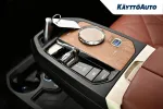 BMW iX YLU-631 carousel thumbs