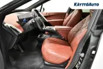BMW iX YLU-631 carousel thumbs
