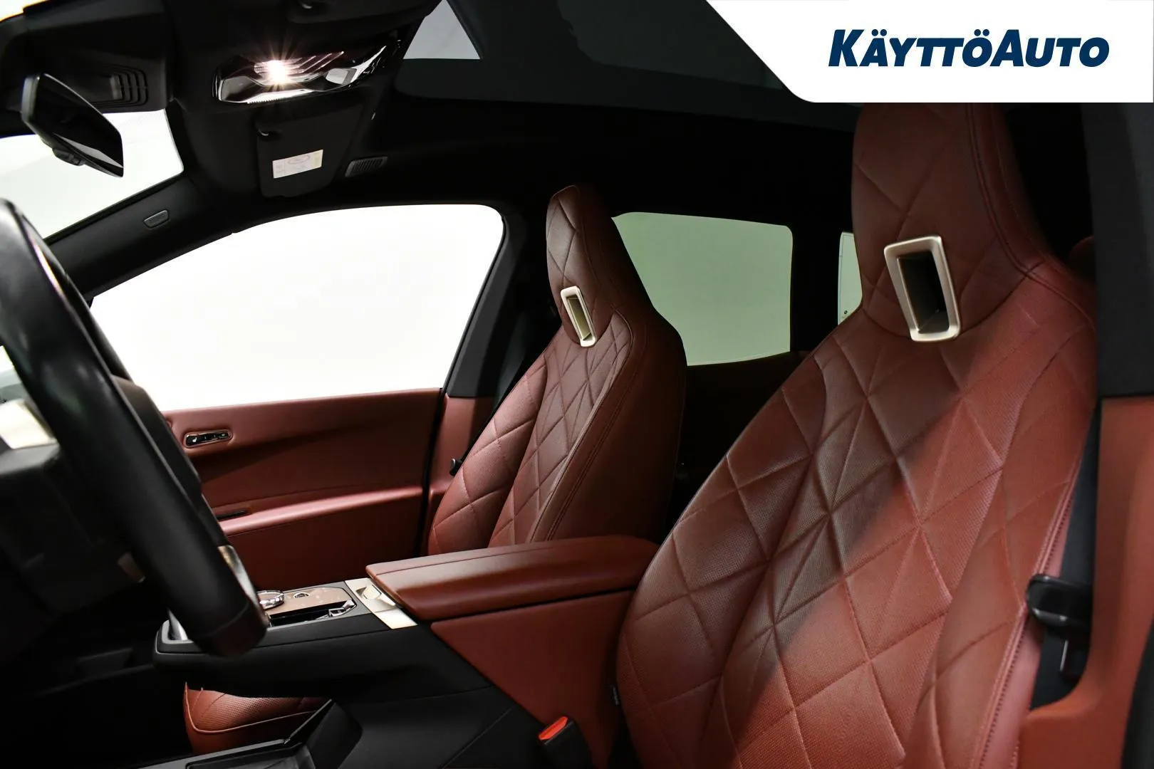 BMW iX YLU-631 carousel image
