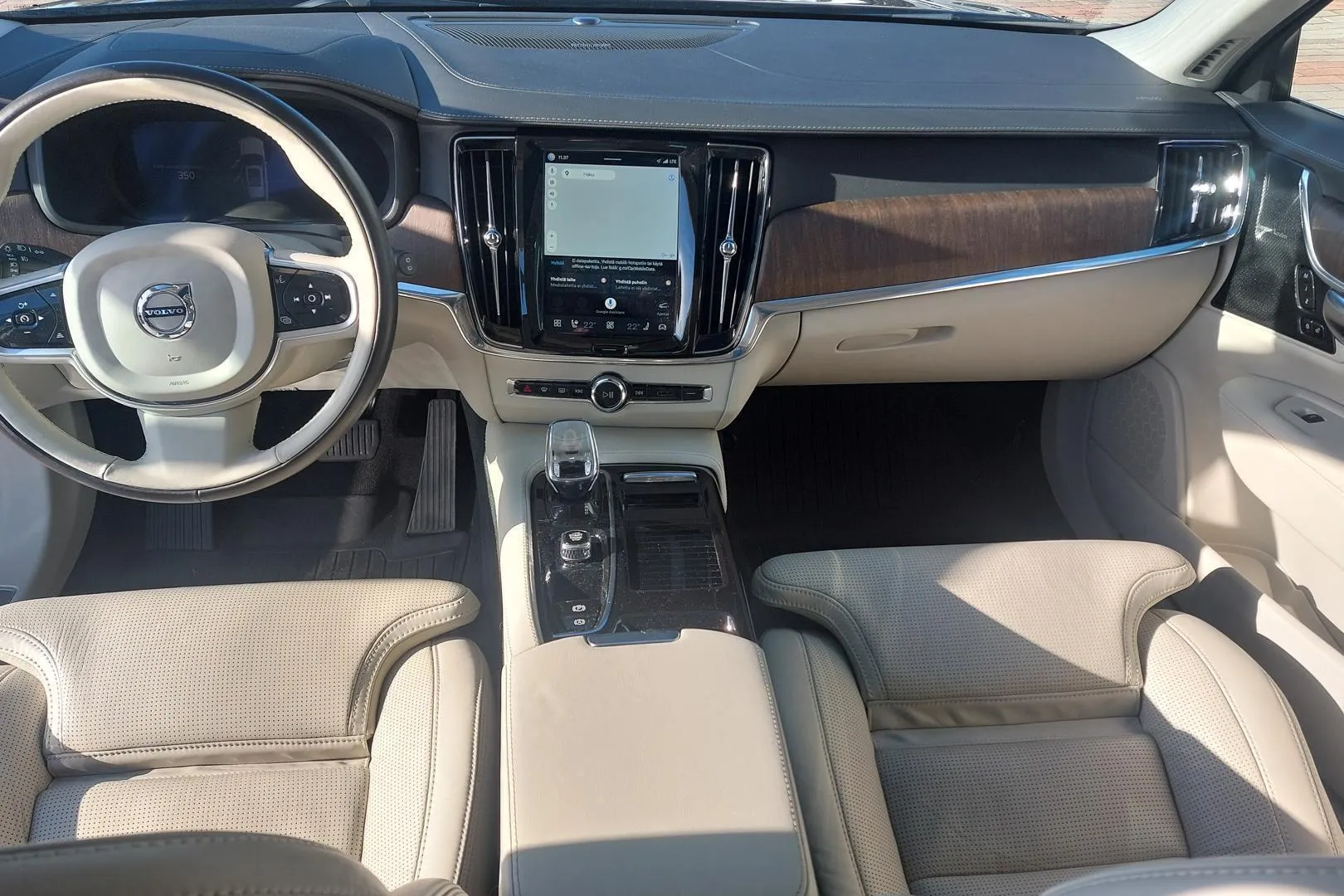 Volvo V90 JTO-924 carousel image