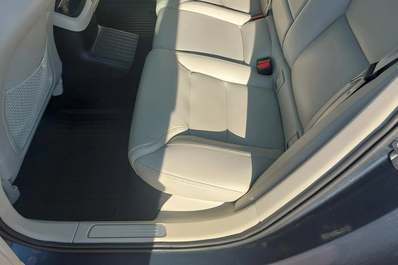 Volvo V90 JTO-924 carousel image