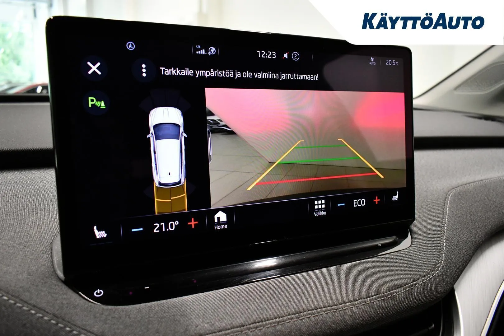 Skoda Enyaq FOV-464 carousel image