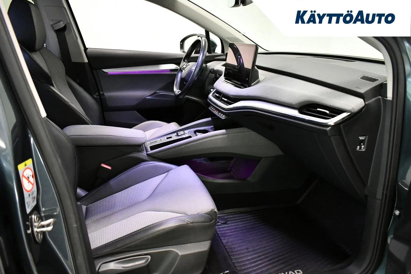 Skoda Enyaq FOV-464 carousel image