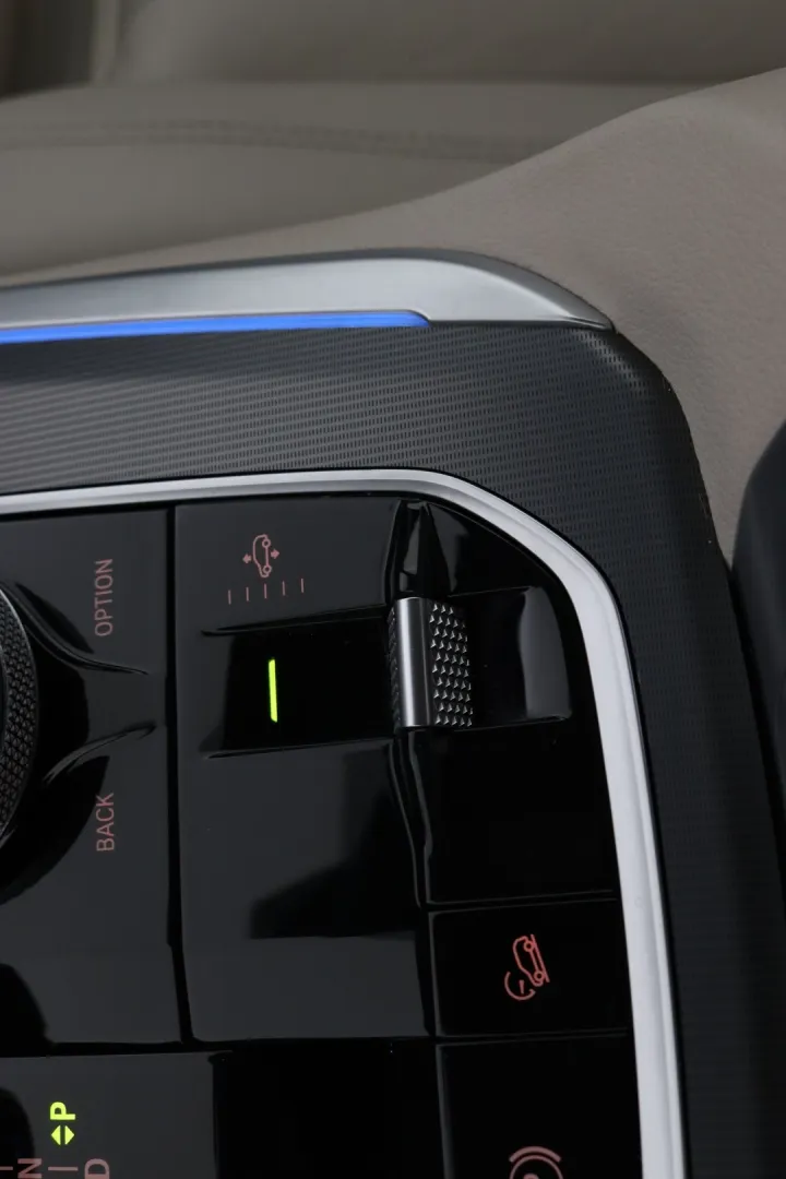 BMW X5 IPX-503 carousel image