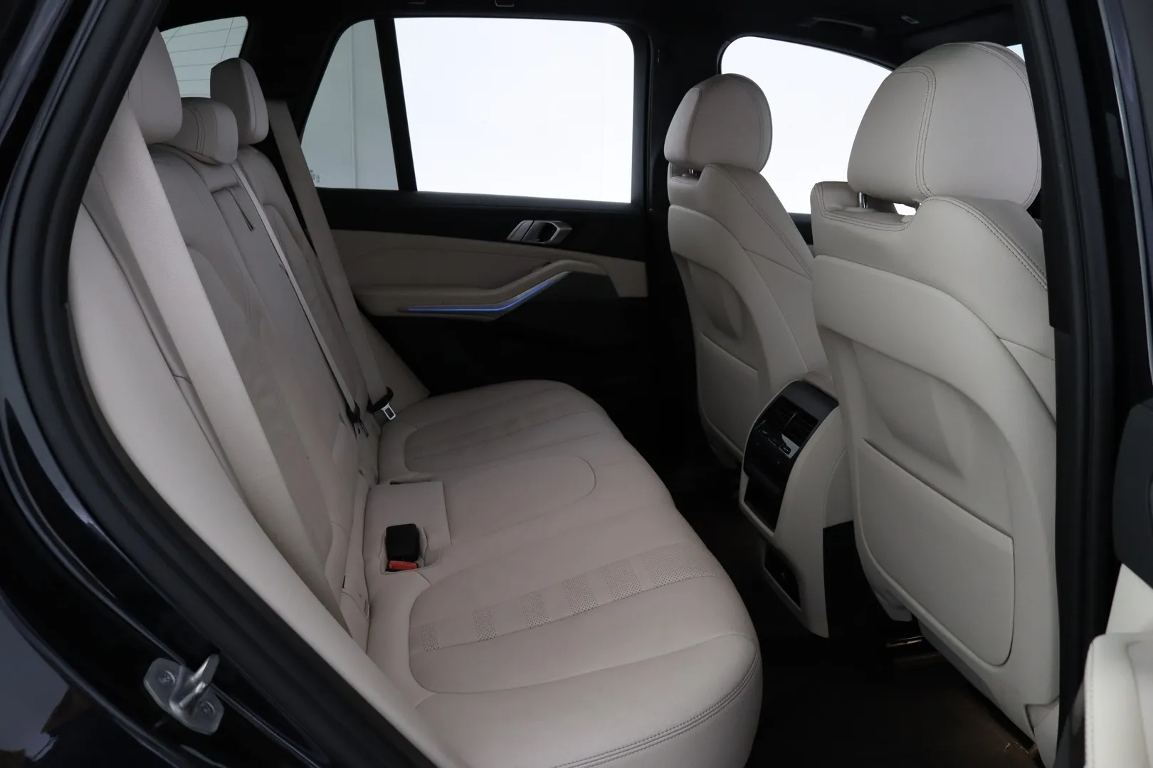 BMW X5 IPX-503 carousel image