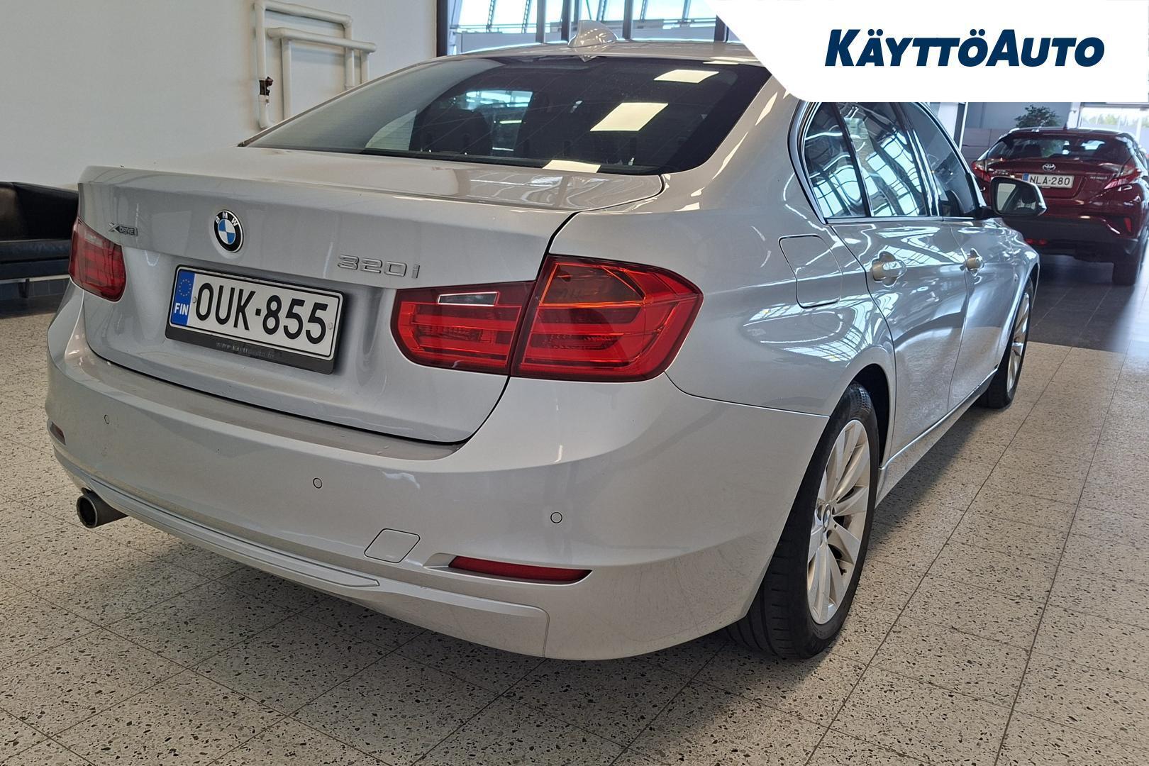 BMW 320 2014, photo 5/10