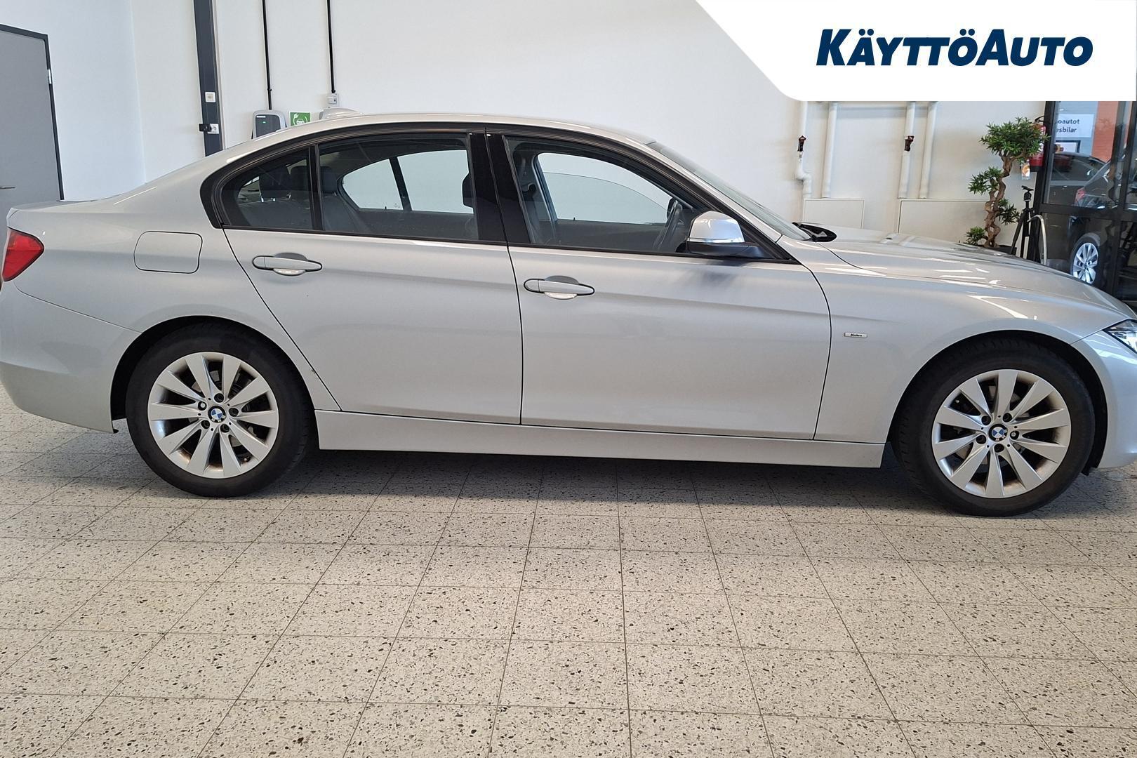 BMW 320 2014, photo 6/10