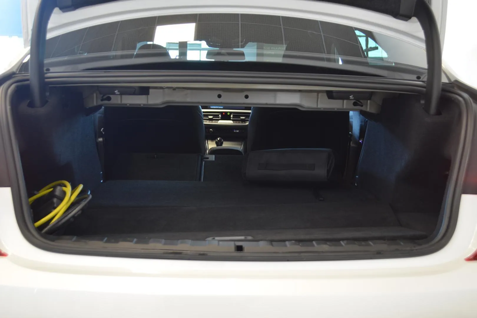 BMW 330 FPX-579 carousel image