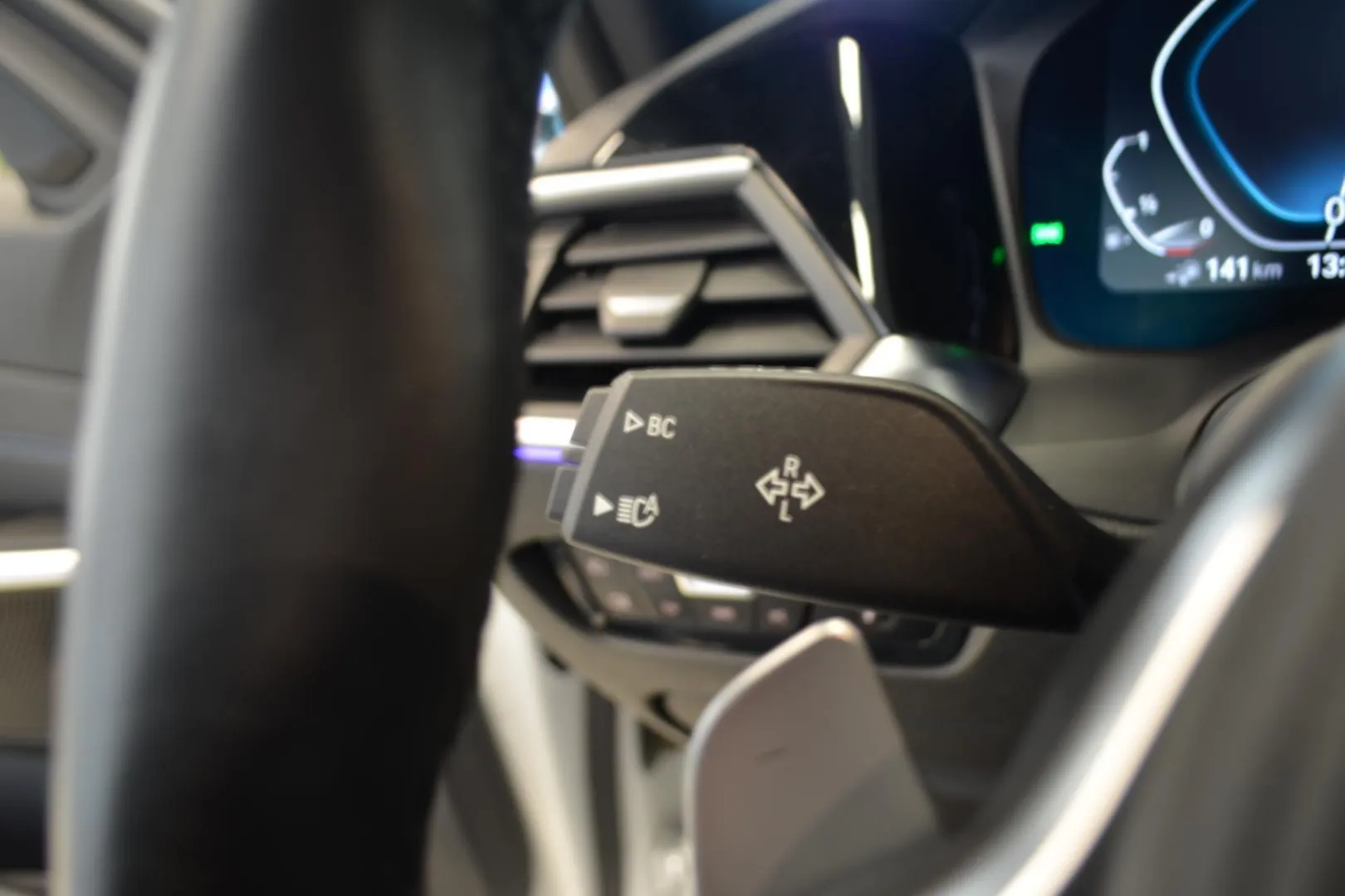 BMW 330 FPX-579 carousel image