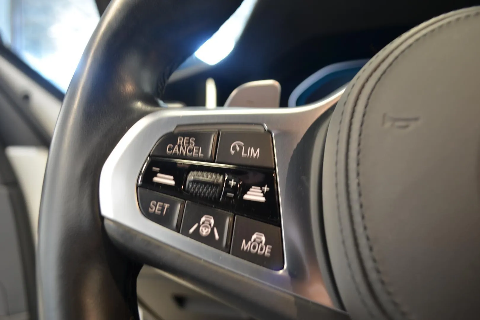 BMW 330 FPX-579 carousel image