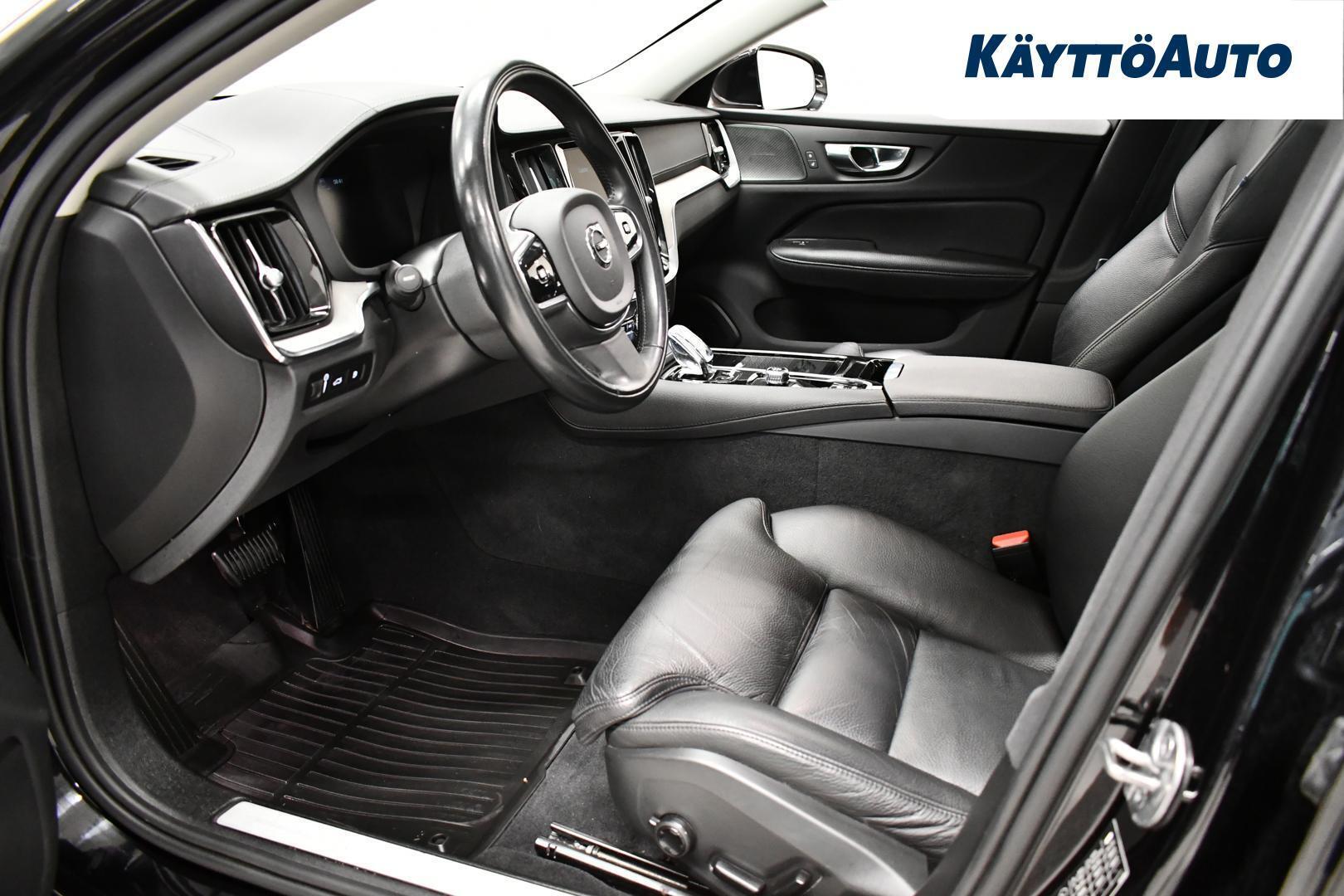Volvo S60 2022, photo 4/27