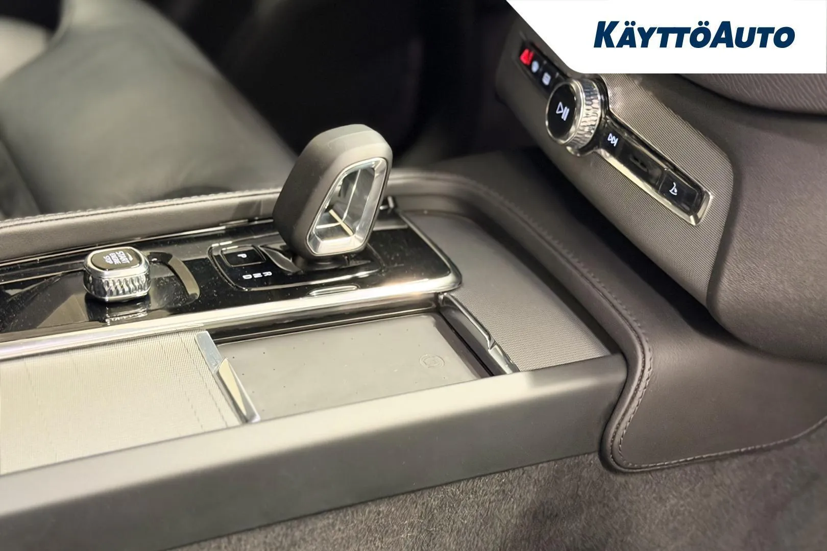 Volvo XC90 JMS-690 carousel image