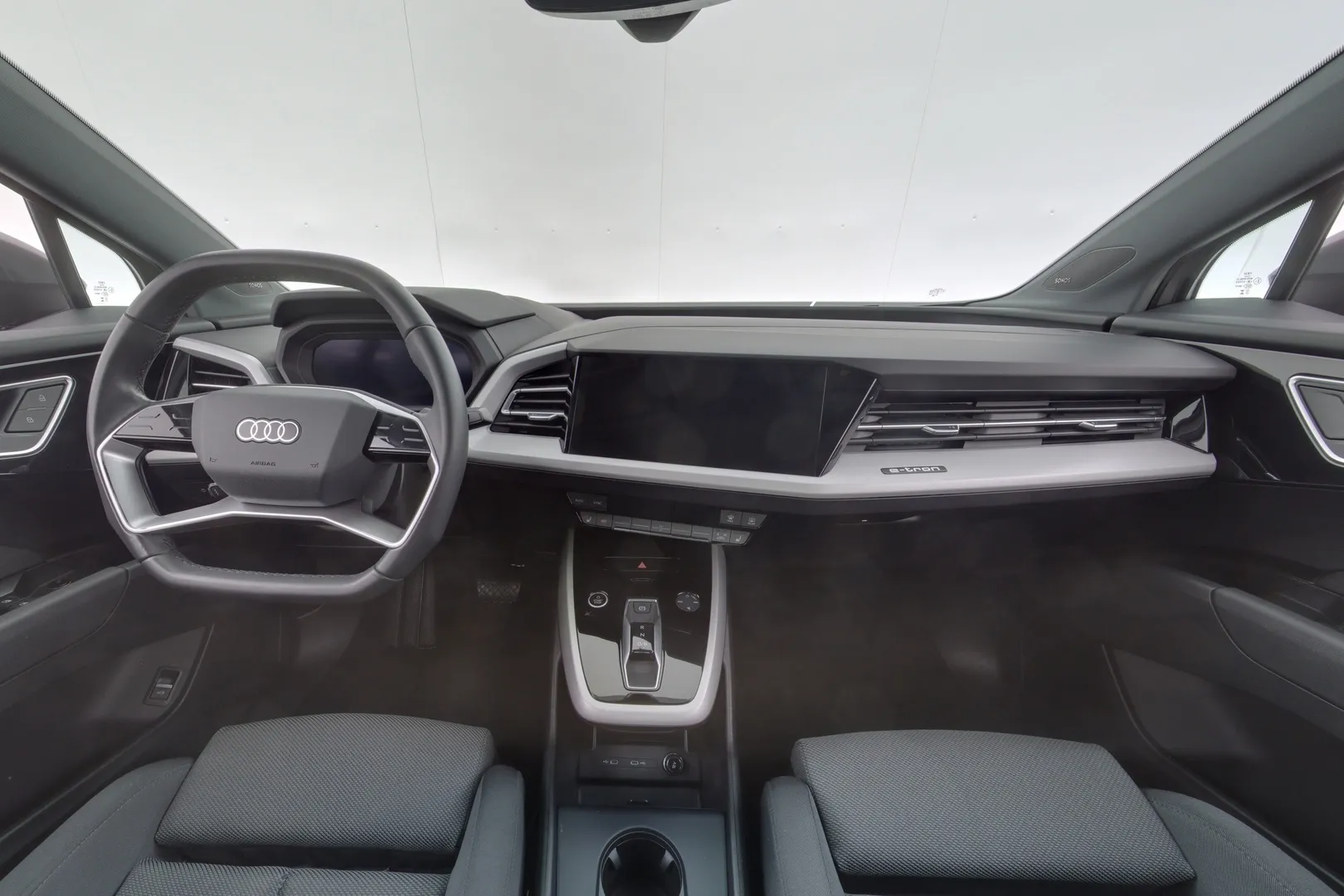 Audi Q4 e-tron MVJ-910 carousel image