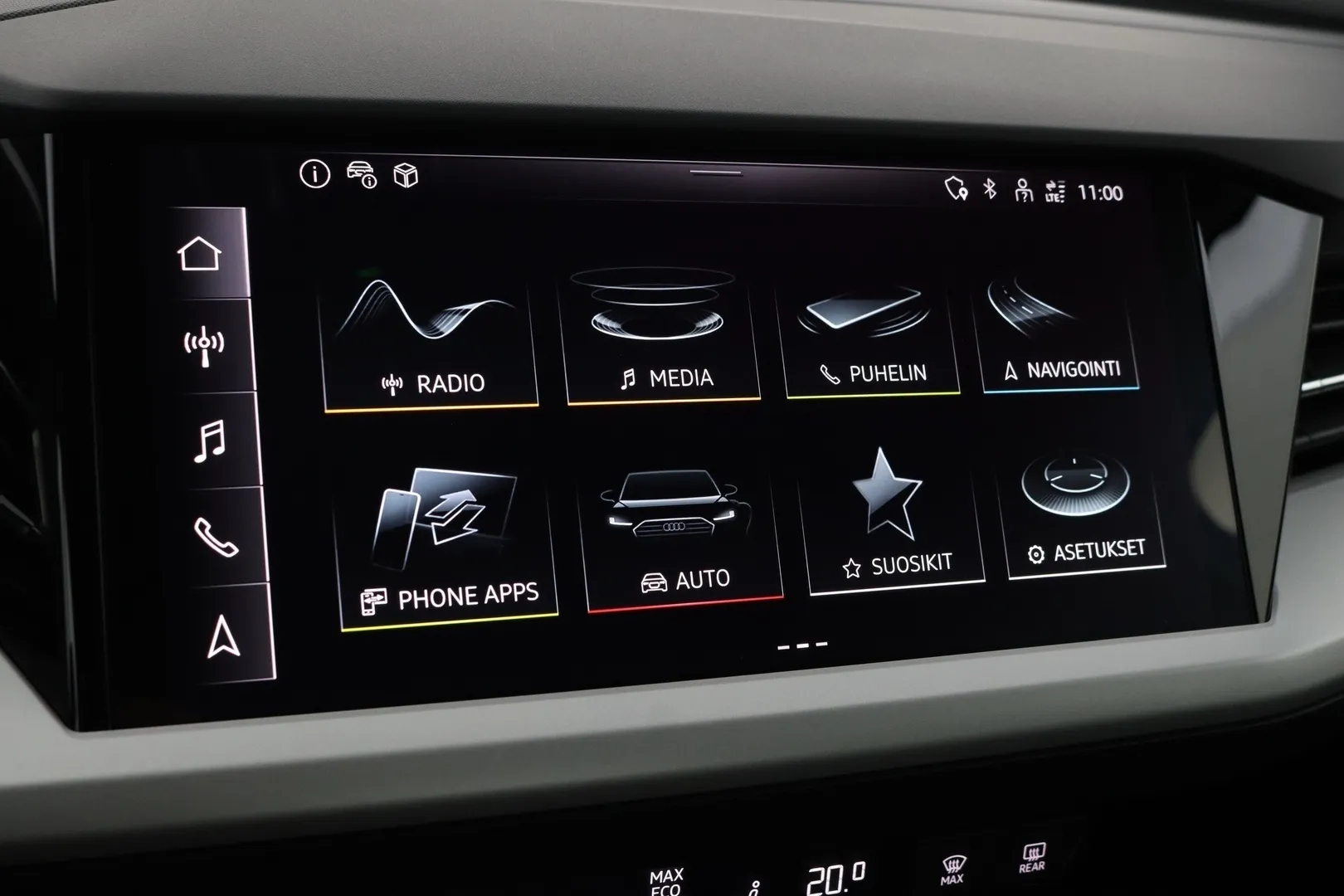 Audi Q4 e-tron MVJ-910 carousel image