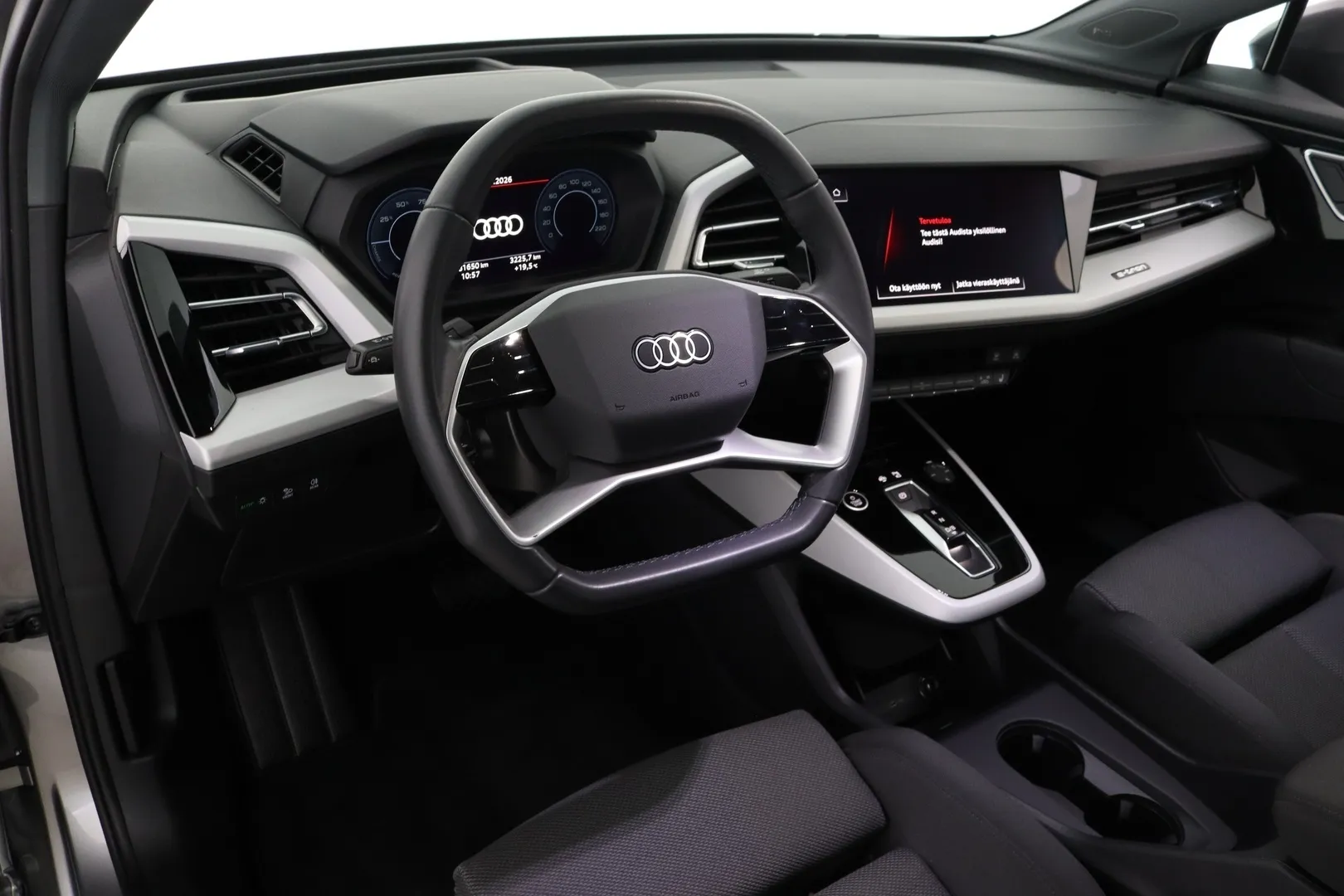 Audi Q4 e-tron MVJ-910 carousel image