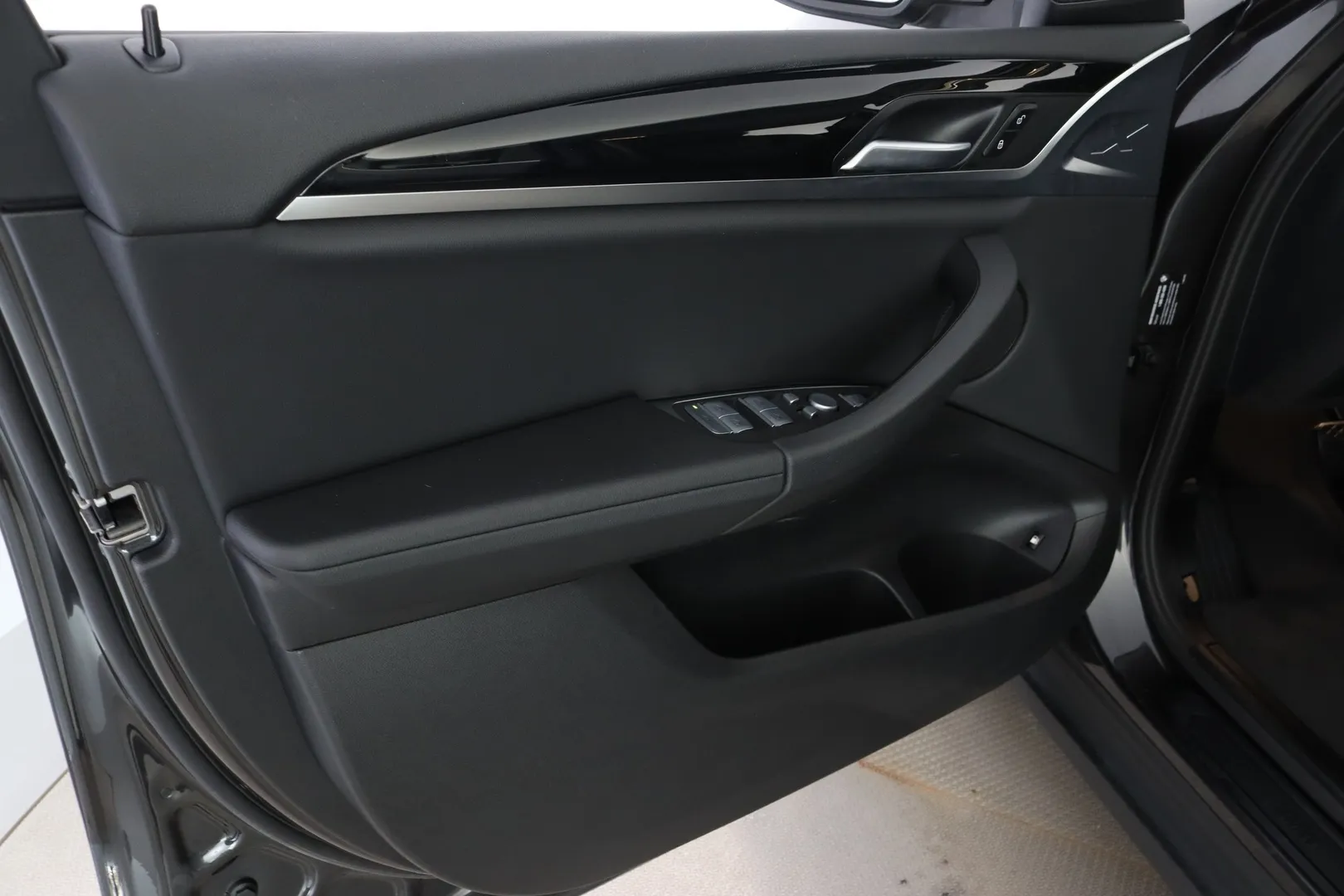 BMW X3 RUX-391 carousel image
