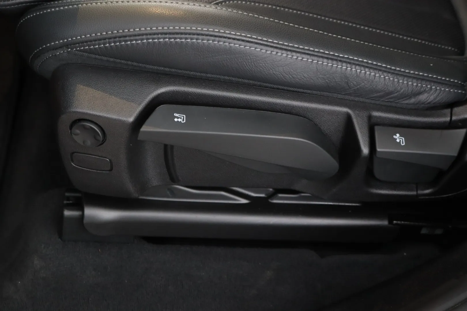 BMW X3 RUX-391 carousel image