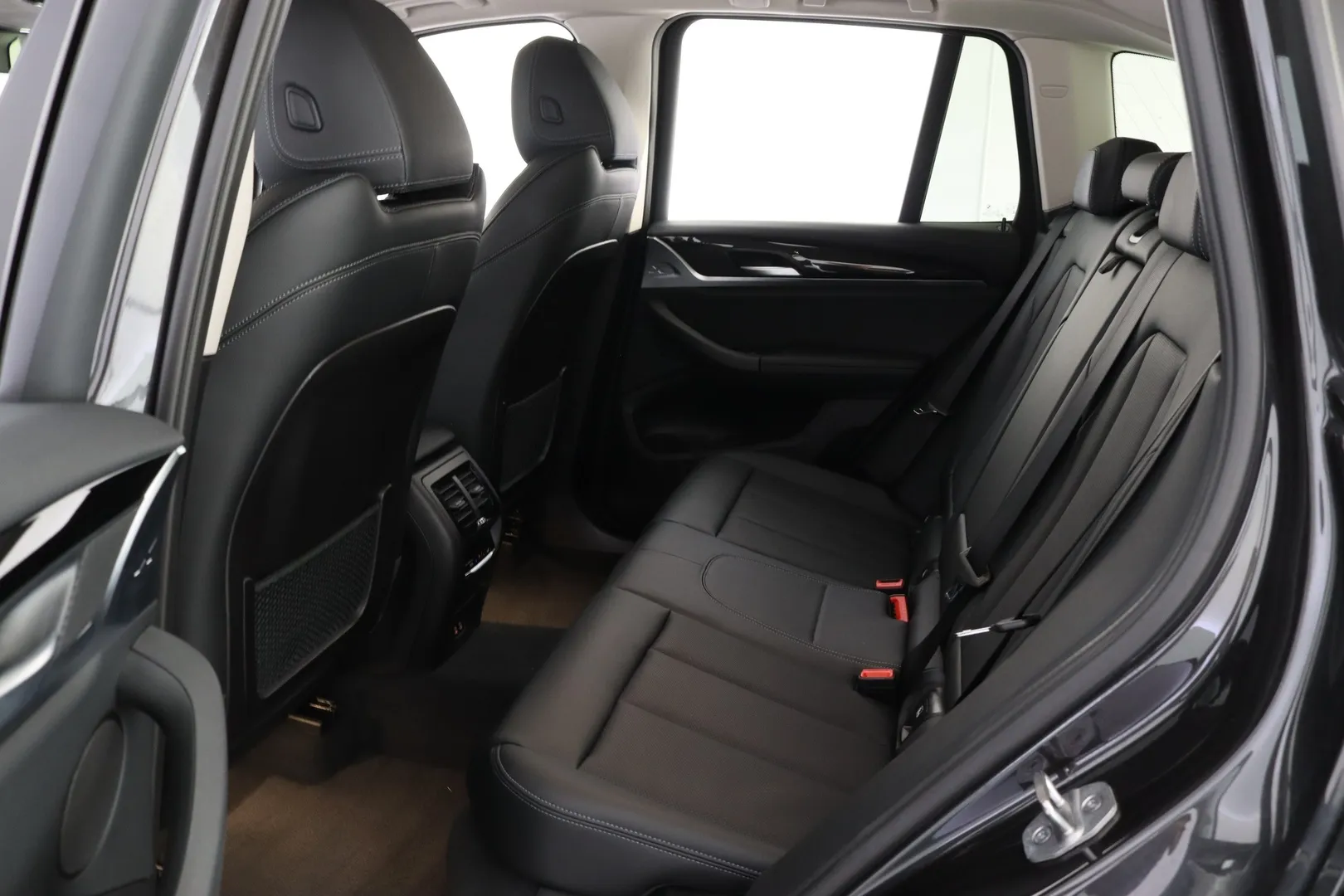 BMW X3 RUX-391 carousel image