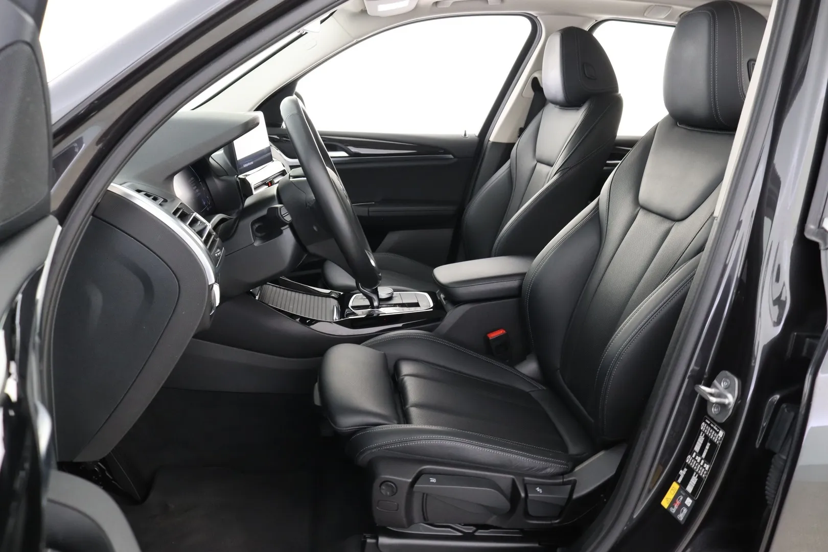 BMW X3 RUX-391 carousel image