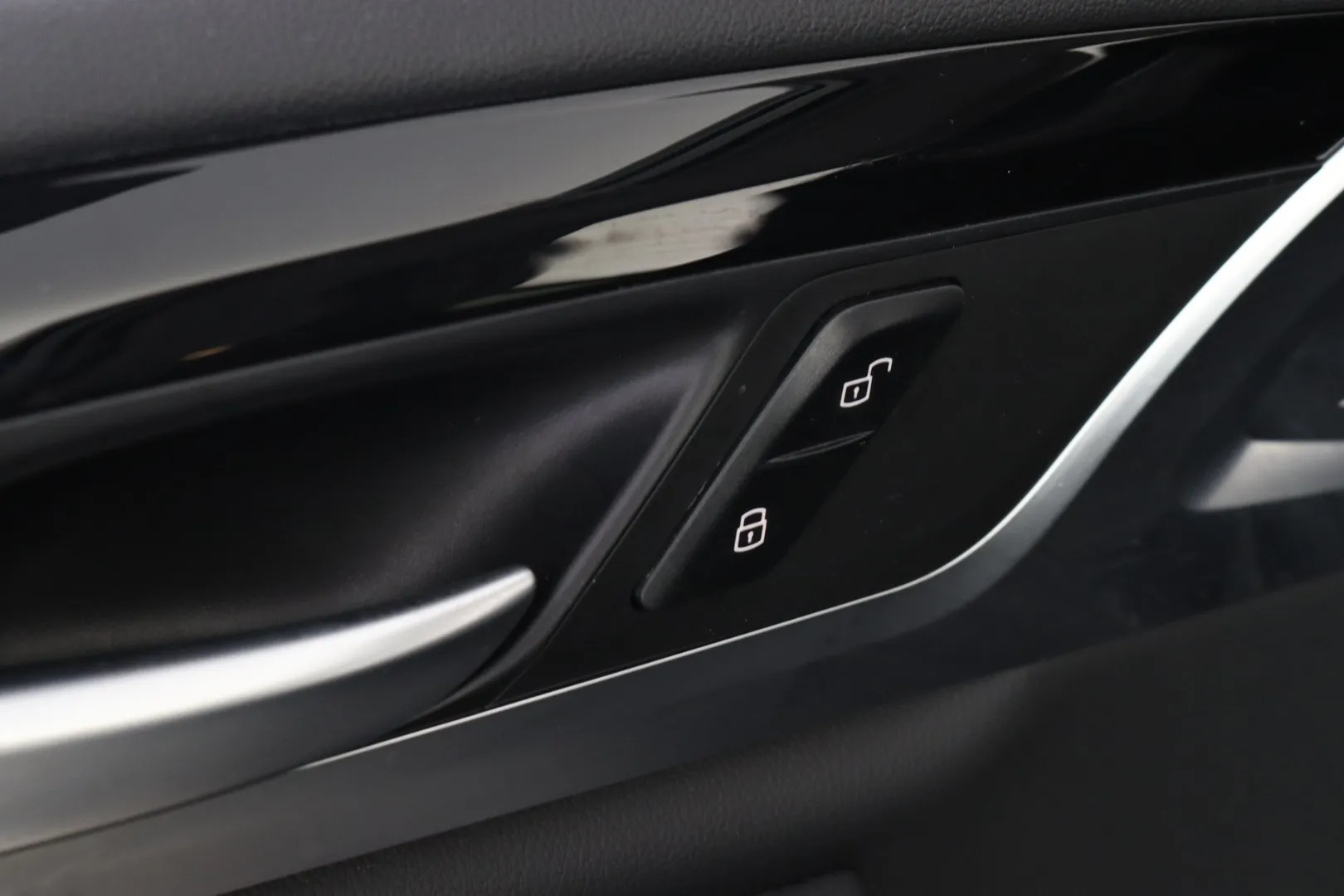 BMW X3 RUX-391 carousel image
